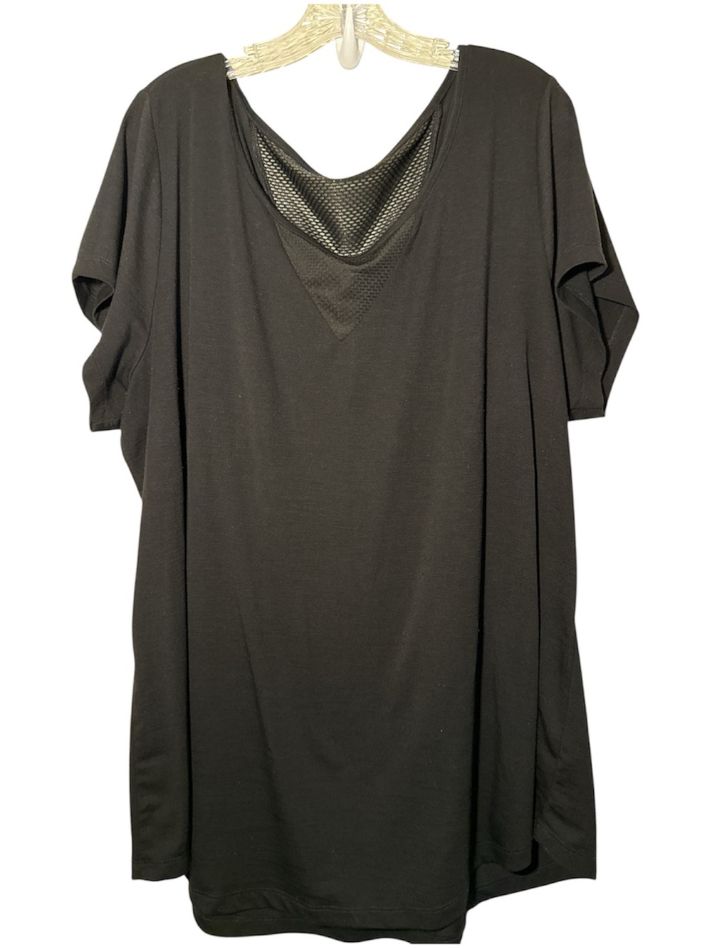 EUC Torrid Black V-Neck Mesh Inset Active Women's Top Size: 4
